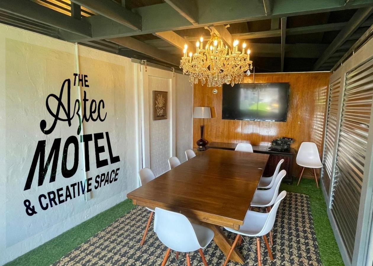 The Aztec Motel & Creative Space Seligman Eksteriør bilde