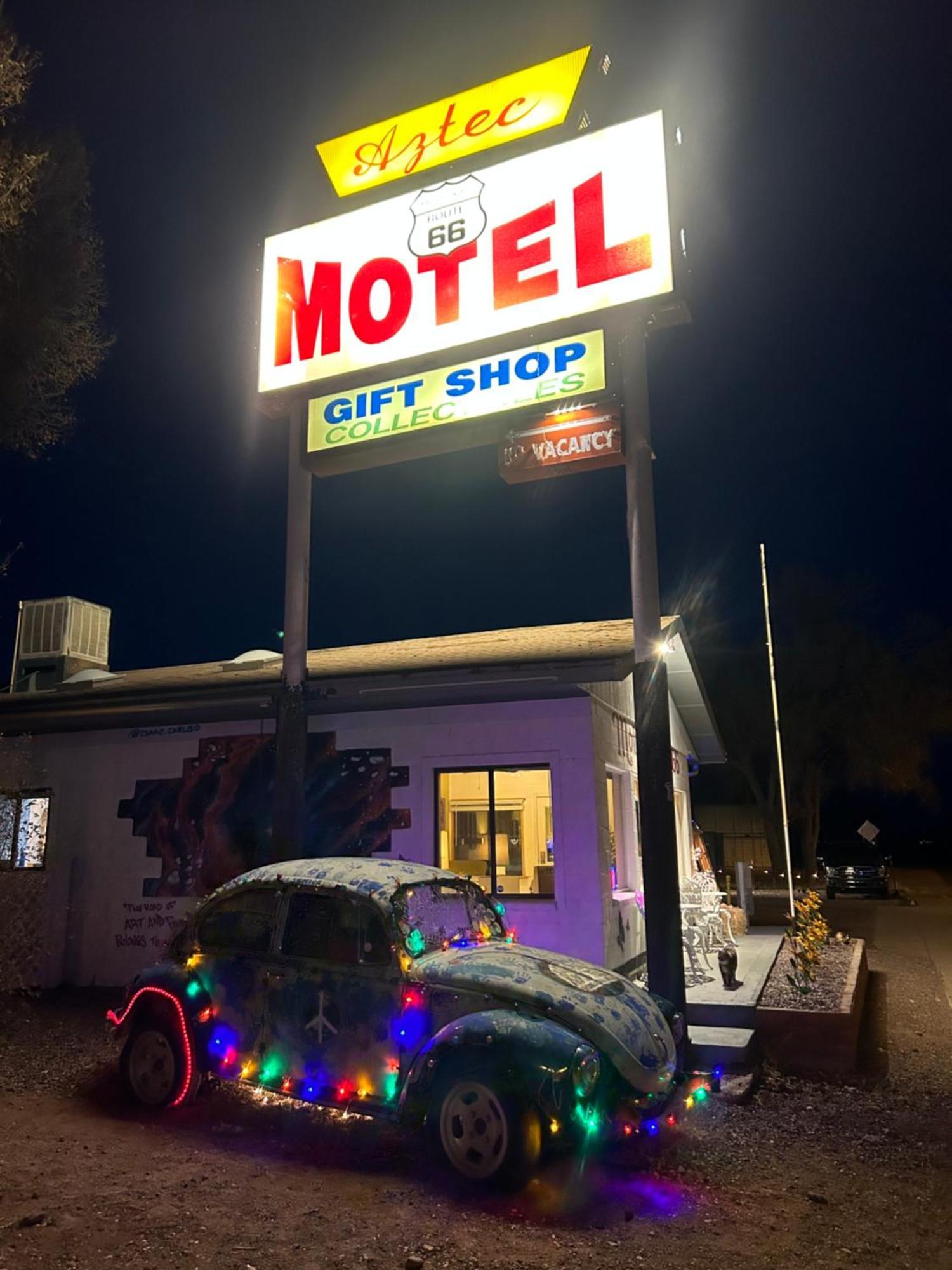 The Aztec Motel & Creative Space Seligman Eksteriør bilde